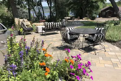 Image de Cottage restauré historique à Stillwater avec riverviews près de la piste cyclable et de la ville