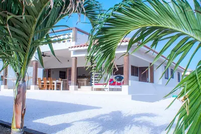 Image de Caribbean Dream Bonaire, Villa de Vacances pour 6 Personnes avec Piscine de Luxe