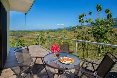 Image de Villa Kisdadee - Belle vue sur la montagne et une piscine privée splash et une connexion Wi-Fi
