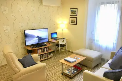 Image de Apt élégant Blue Bratislava-Great Location! Ac Gratuit + Wifi + Lave-linge et sèche-linge