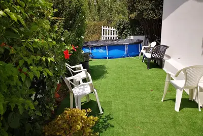 Image de Villa à deux pas de la mer (7 pax) - Wifi - Parking - Solarium - Vélo - Bbq<br>