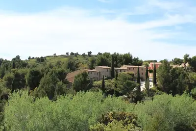 Image de Mazet de charme de l'aqueduc-belle terrasse et piscine commune- Vallée des Baux