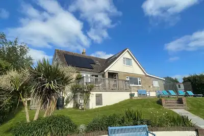 Image de troisgableswestwight. Maison de village avec une vue imprenable