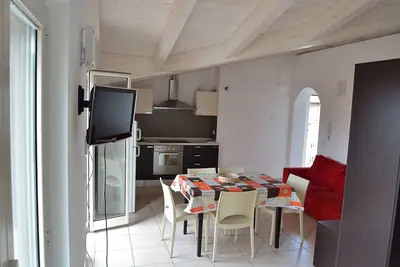 Image de Résidence Zoé, appartement open space, à 150 mètres de la mer, centre ville.
