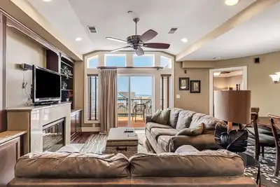 Image de Spacieux condo de luxe extérieur / piscine int��rieure et Spa @ Croatan Surf Club (Csc4l - Surfs Up)