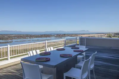 Image de Maison de vacances familiale de luxe sur la plage