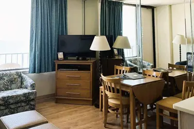 Image de Virginia Beach Oceanfront Condo