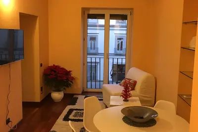 Image de Appartement dans un immeuble imposant du centre historique