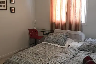 Image de Chambre privée dans une maison de 3 chambres: prix promo