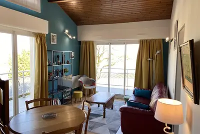 Image de 62 m2 tout confort, dernier étage, grand balcon, parking, proche plage