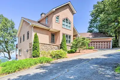 Image de Nouveau! Sky Valley Home avec vue sur la montagne, à 8 km du chauve rabun