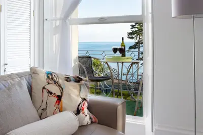 Image de *** Dormir dans le style de la mer *** Appartement de luxe en bord de mer