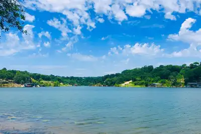 Image de Propriété du lac! Belles vues!