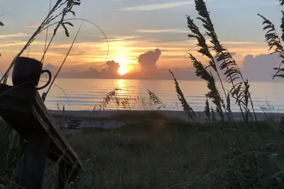 Image de Surf Cabane sur la plage directe de l'océan.
