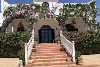 Image de Upscale villa in nest garden with big pool for inside zen and outside fun