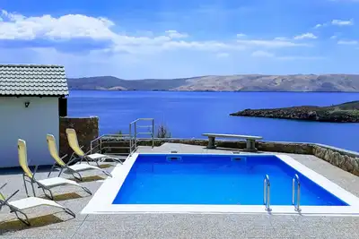 Image de Villa Mihaela - Appartement en bord de mer \"Mario\" avec vue mer et piscine