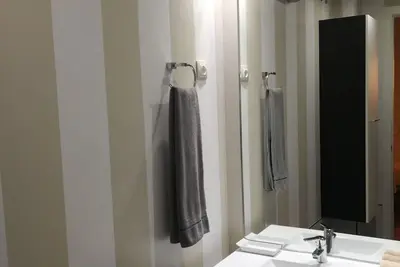 Image de Appartement confortable dans le triangle de l'art Madrid / 1b Derecha