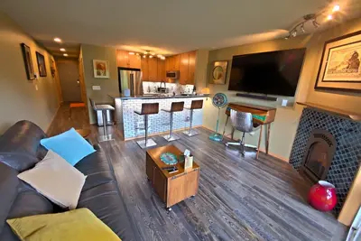 Admiral’s Nest - Luxe et emplacement dans l'ouest de Seattle (animaux acceptés)