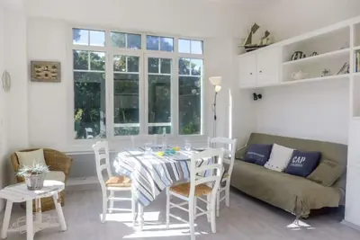 Image de Appartement Du lac by Interhome