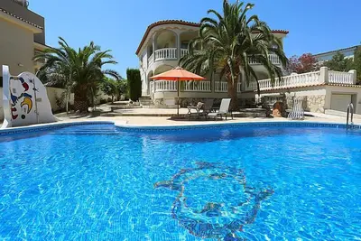 Image de Escorpion by Interhome