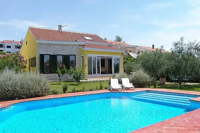 Image de Yellow House by Interhome