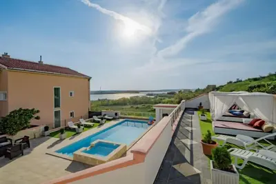 Image de Appartement Marija by Interhome