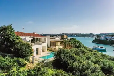Image de Villa à Cala Ratolí avec vue imprenable et accès à la mer, Mahón, Minorque