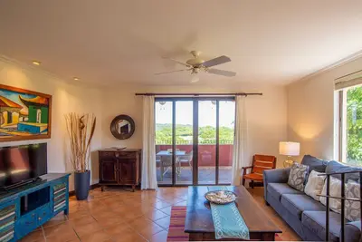 Image de Belle Reserva Conchal Condo Ocean View Terrace 3 chambres 2 salles de bain