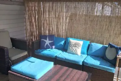 Image de Apportez votre bungalow bateau, les animaux de compagnie, à proximité de la plage et de la marina Topsail