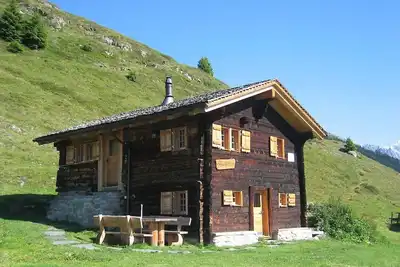 Image de AlphĂĽtte BielerhĂĽs by Interhome