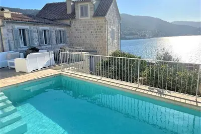 Image de Superbe Vues, Proche Mer, Commerces, Restaurants, Sur L'Ile Non Visitee De Vis, Wifi Gratuit