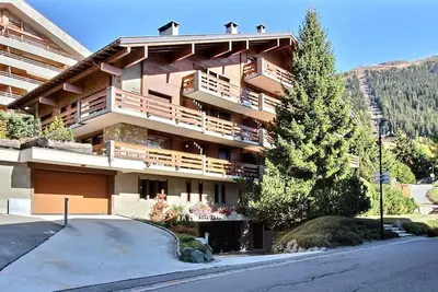 Image de Appartement de 3 pièces duplex ***/**** - 2ème et 3ème étage - à 2 min. de la Place Centrale et du b