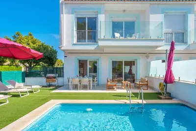 Teresa Beach 1 by Interhome