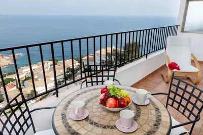 Image de Sky Bleu Salions by Interhome