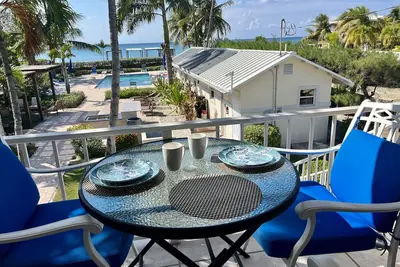 Image de Beach Front, Right On Smb, Island Pine Villas