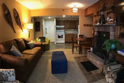 Image de Snowshed & Ramshead Ski Lodges à distance de marche plus un service de navette