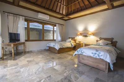 Image de Villa 6 # 1br Superbe villa avec piscine publique au centre-ville d'Ubud