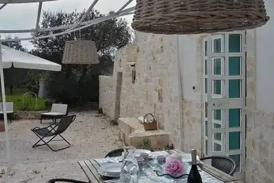 Image de Lamialámia lamia avec trullo à Ostuni