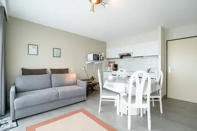 Ref. 704 by Interhome
