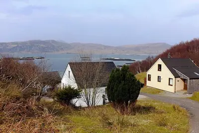 MacKinnon by Interhome