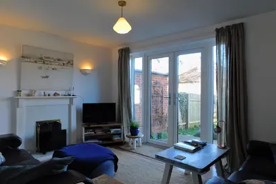 Image de 36 Lawson Way - une maison pouvant accueillir 5 personnes dans 3 chambres