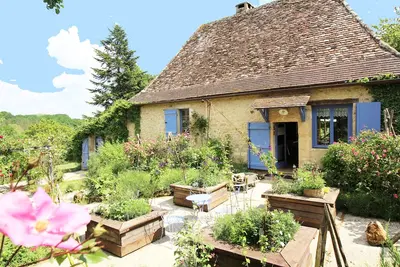 Image de gîte Lamarmette classé 4* en pleine nature, piscine privée, borne recharge Ve