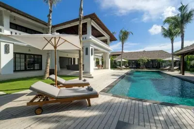 Image de Cozy Villa 5 chambres Seminyak près de Eat Street, à distance de marche de la plage
