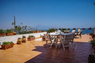 Image de Vue imprenable sur le volcan Etna dans un village avec plages privées
