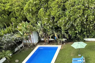 Image de Villa indépendante piscine privée de Sancti Petri, à 5 min de la plage de Barrosa, golf