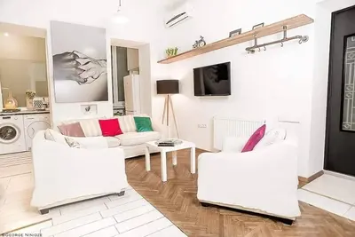 Image de -35% centre 80sq. Appartement avec plafond haut et balcon