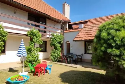 Image de Chalet Lucie - Quatre Chambres Villa, Couchages 10