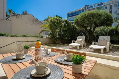 Image de Cannes Bay by Interhome