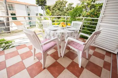 Image de Appartement Bencun by Interhome