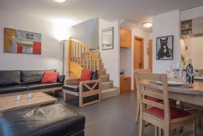 Image de Eaux-Vives 201 by Interhome